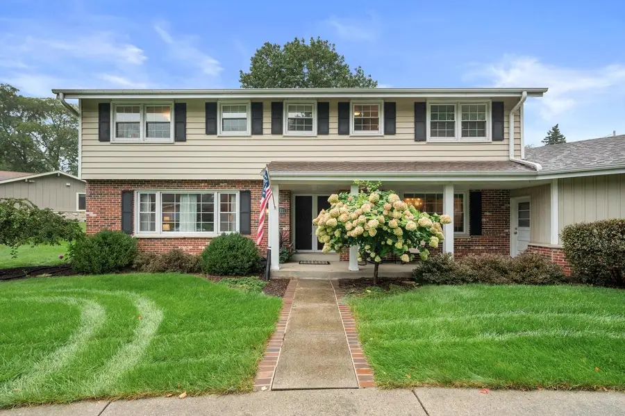 16040 Siesta LANE, Brookfield, WI 53005 - #2