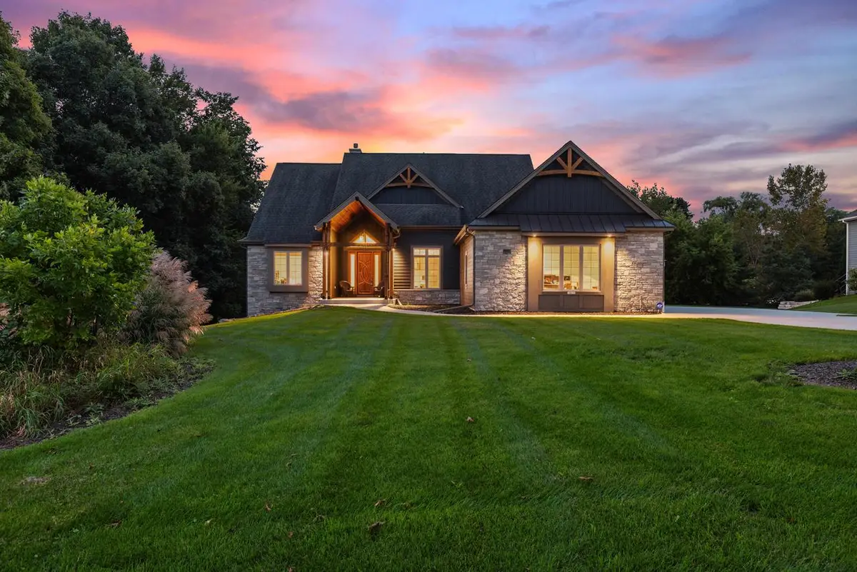 18425 Patti LANE, Brookfield, WI 53045 - #1