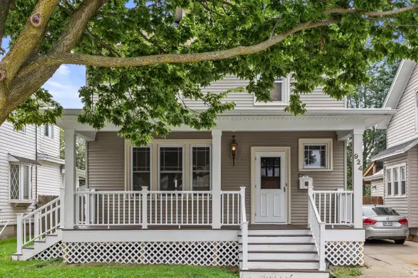 924 Hayes AVENUE, Racine, WI 53405