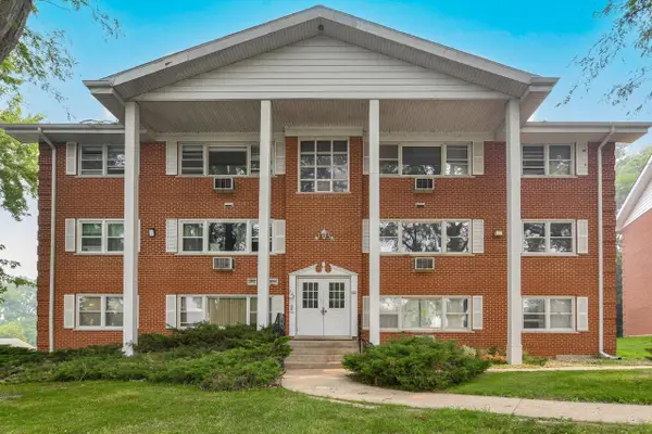 245 Country Club DRIVE #2D, Lake Geneva, WI 53147