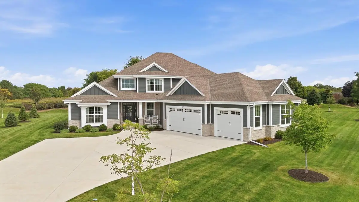 111 Sycamore COURT, Hartland, WI 53029 - #1