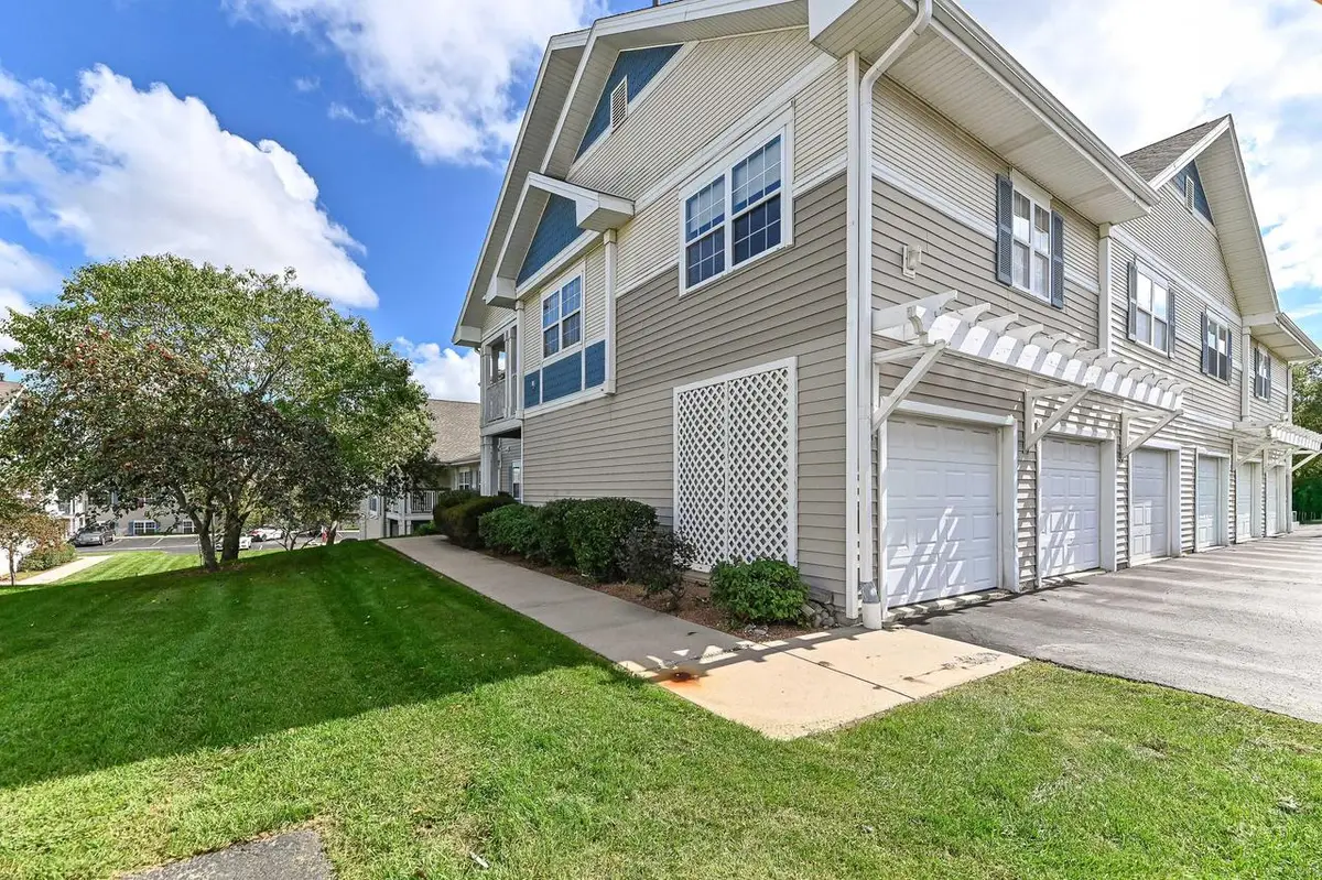7984 N 107th STREET #5, Milwaukee, WI 53224 - #1