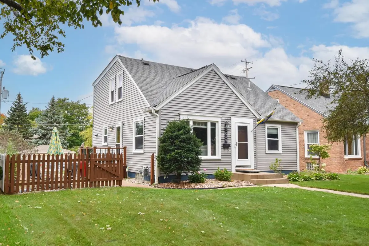 3049 N 90th STREET, Milwaukee, WI 53222 - #1
