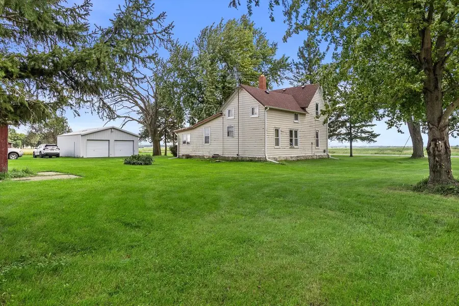 W6738 State Line ROAD, Walworth, WI 53184 - #2