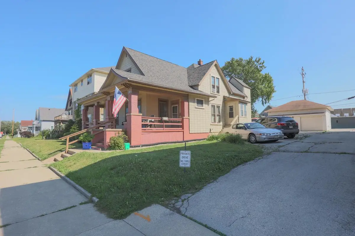 919 Minnesota AVENUE, South Milwaukee, WI 53172 - #1