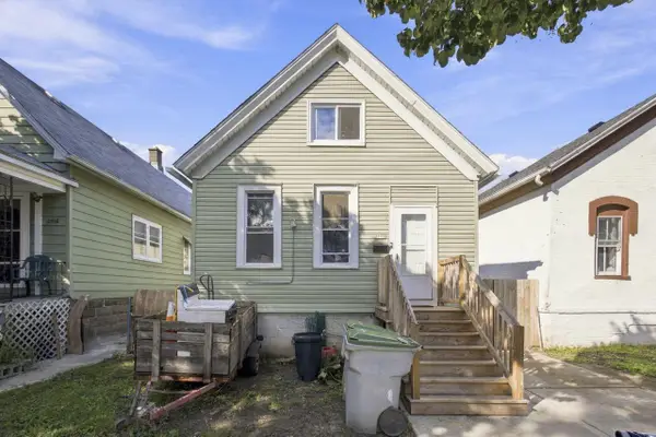 2512 W Rogers STREET, Milwaukee, WI 53204