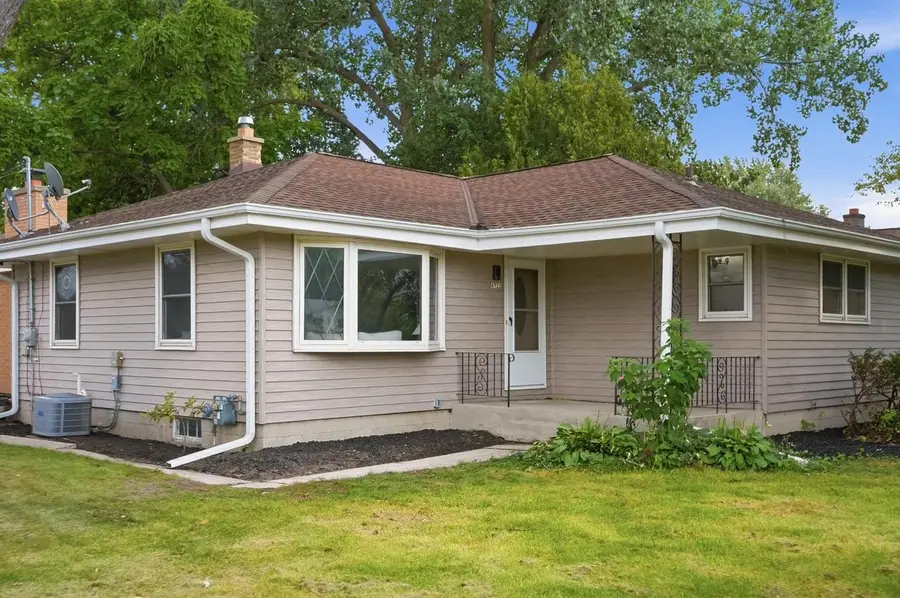 8722 N 52nd STREET, Brown Deer, WI 53223 - #2