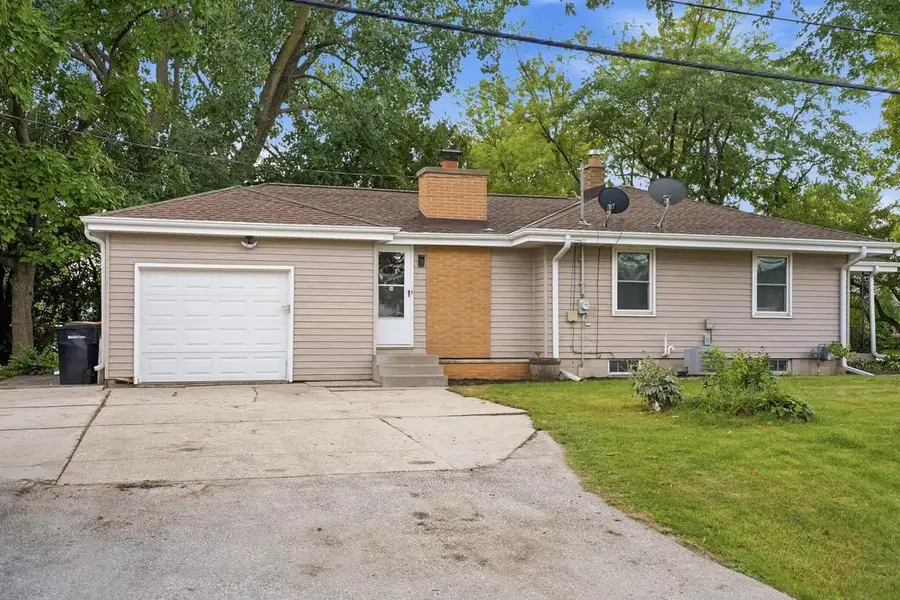 8722 N 52nd STREET, Brown Deer, WI 53223 - #3