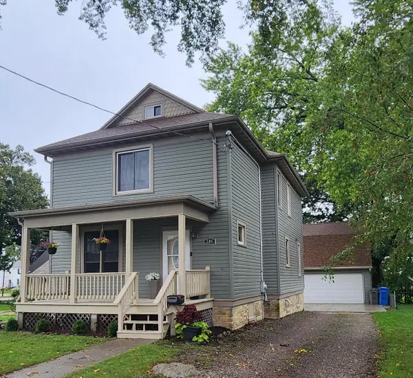 706 S Ninth STREET, Watertown, WI 53094