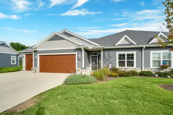 135 Phantom Lake COURT, Mukwonago, WI 53149
