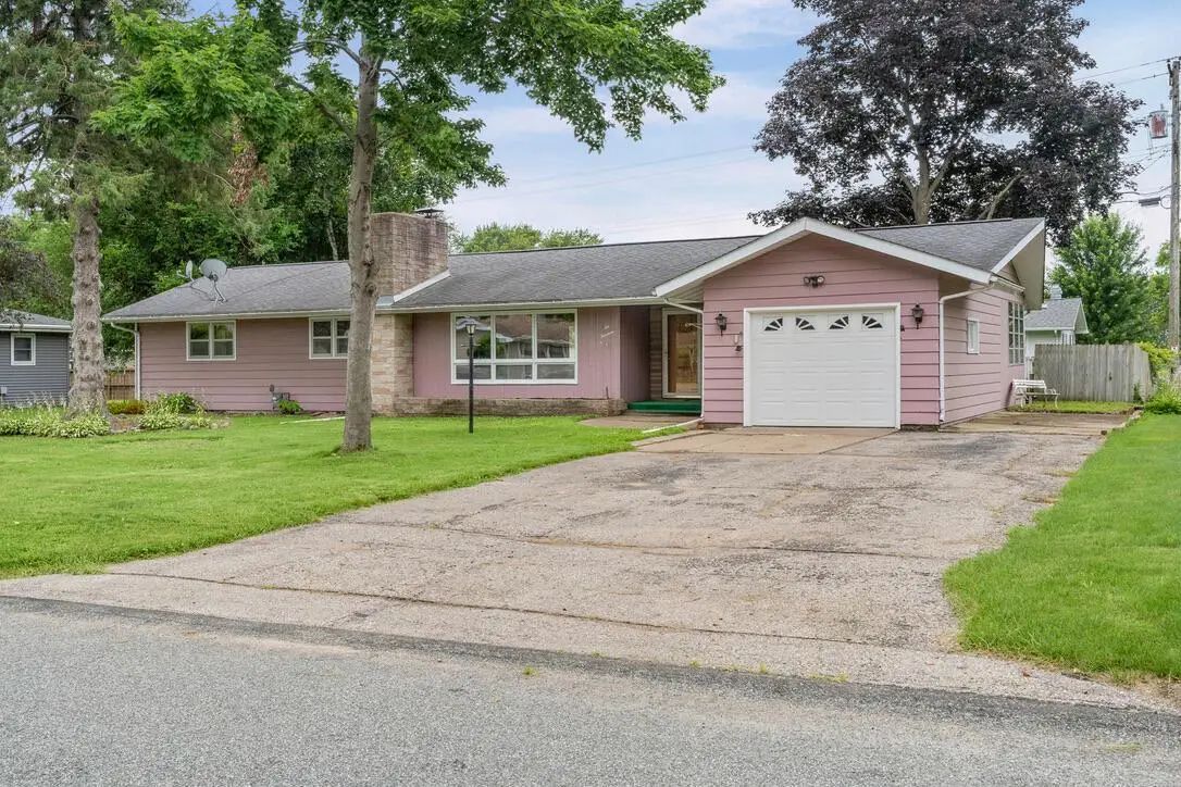 614 Gilster STREET, Onalaska, WI 54650 - #1