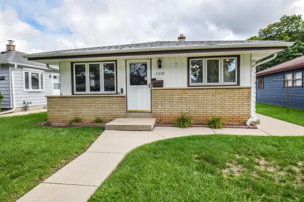 3010 S 96th STREET, West Allis, WI 53227