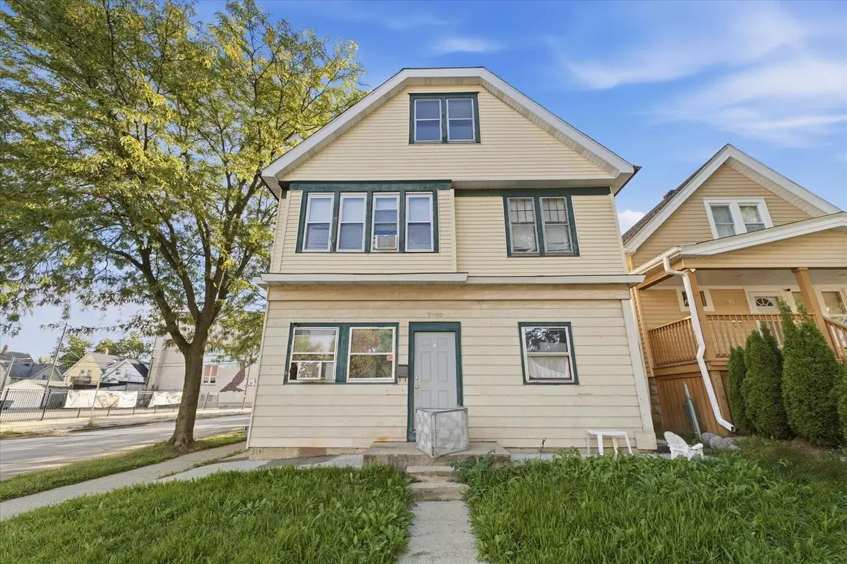 2100 S 33rd STREET, Milwaukee, WI 53215 - #1
