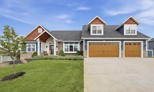 3318 Heartlake CIRCLE, Slinger, WI 53086