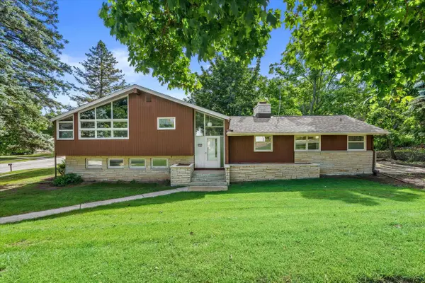 607 W Decorah ROAD, West Bend, WI 53095