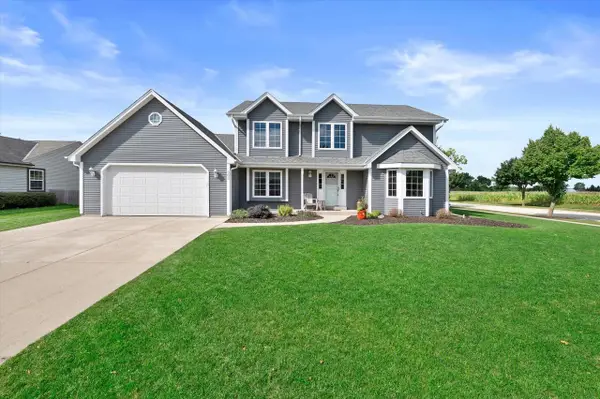 303 S Pheasant PLACE, Saukville, WI 53080