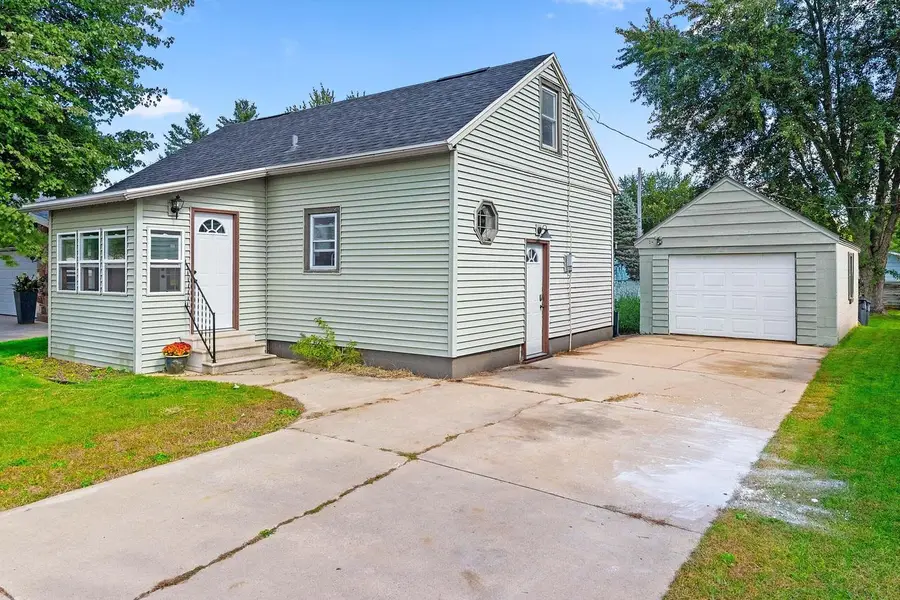 1030 S Evergreen STREET, Shawano, WI 54166 - #2