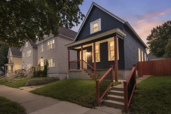 316 E Clarence STREET, Milwaukee, WI 53207