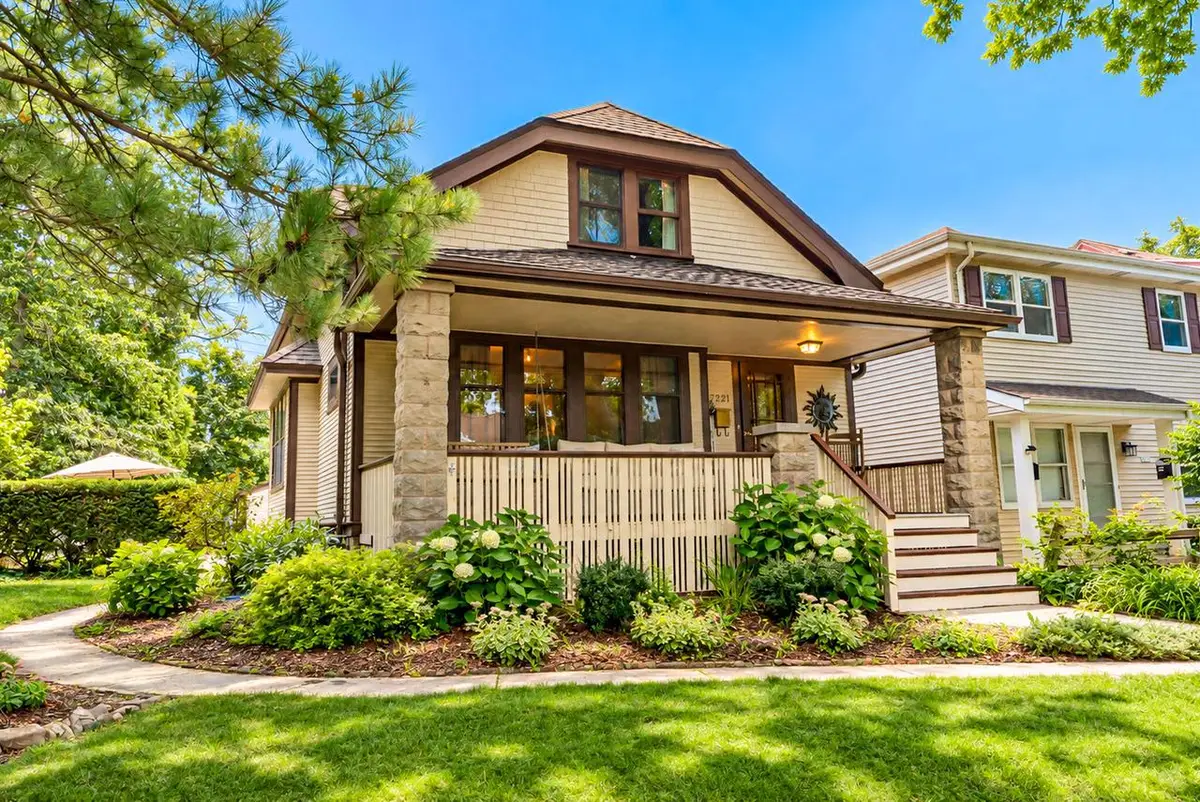 2221 S 79th STREET, West Allis, WI 53219 - #1