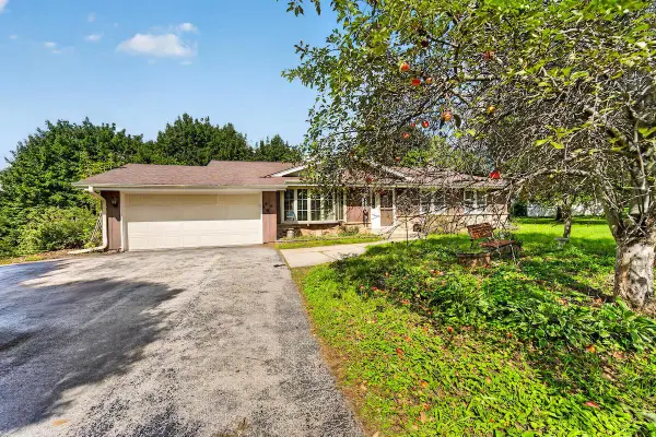474 E Welsh ROAD, Wales, WI 53183