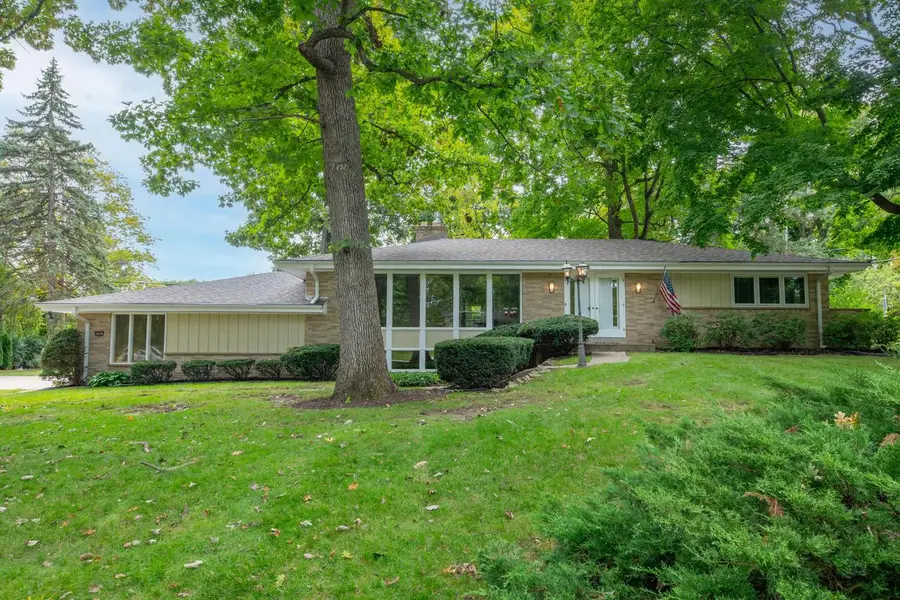 18175 Redvere DRIVE, Brookfield, WI 53045 - #2