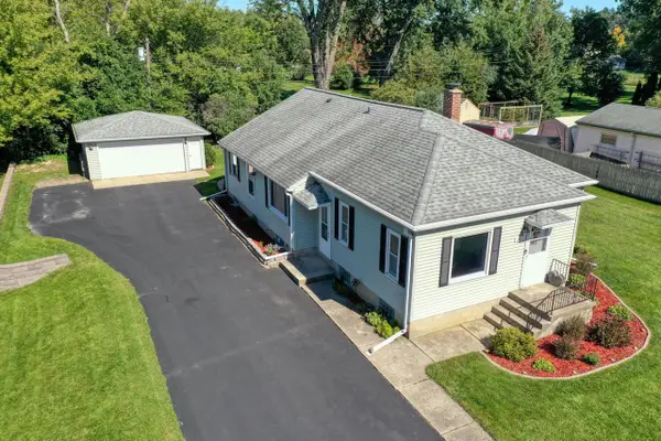 12616 W Park AVENUE, New Berlin, WI 53151