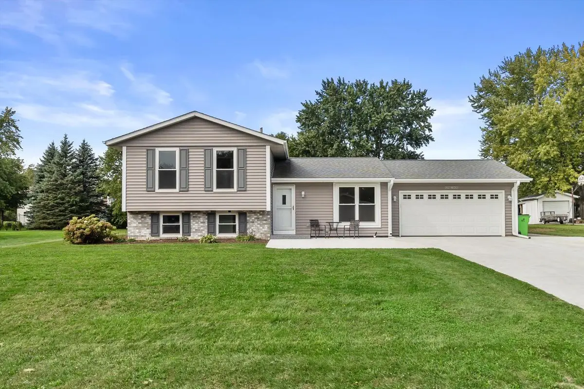W208S10489 Karen COURT N, Muskego, WI 53150 - #1