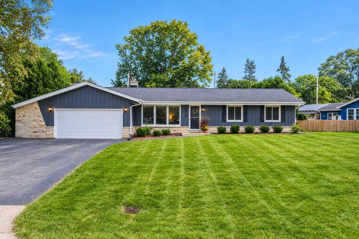 2410 Camelot DRIVE, Brookfield, WI 53045 - #1