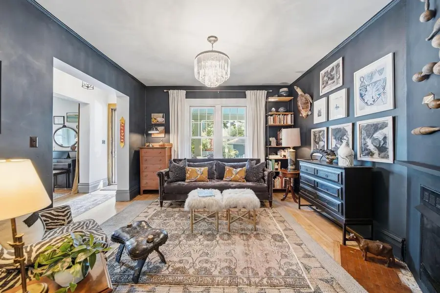 432 E Smith STREET, Milwaukee, WI 53207 - #2