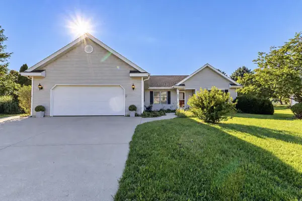 804 Jamesway DRIVE, Watertown, WI 53098
