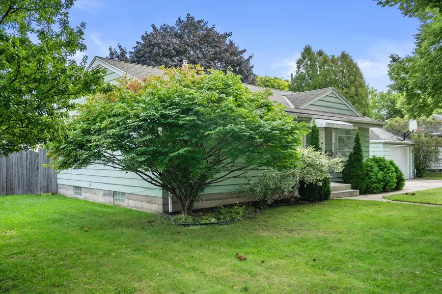 842 E Doty PLACE, Milwaukee, WI 53207 - #2