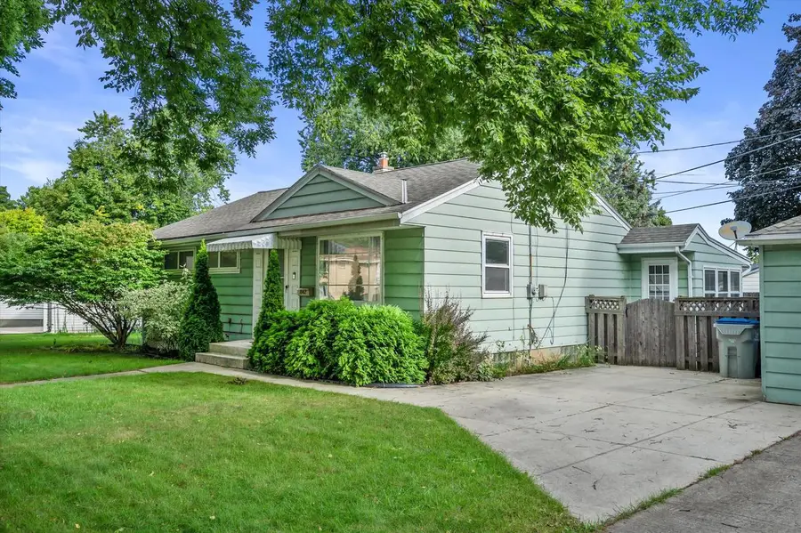 842 E Doty PLACE, Milwaukee, WI 53207 - #3