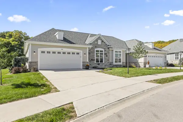 410 Prairie Song COURT, Waukesha, WI 53188