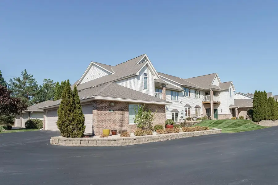 803 Cheyenne AVENUE #A, Grafton, WI 53024 - #2