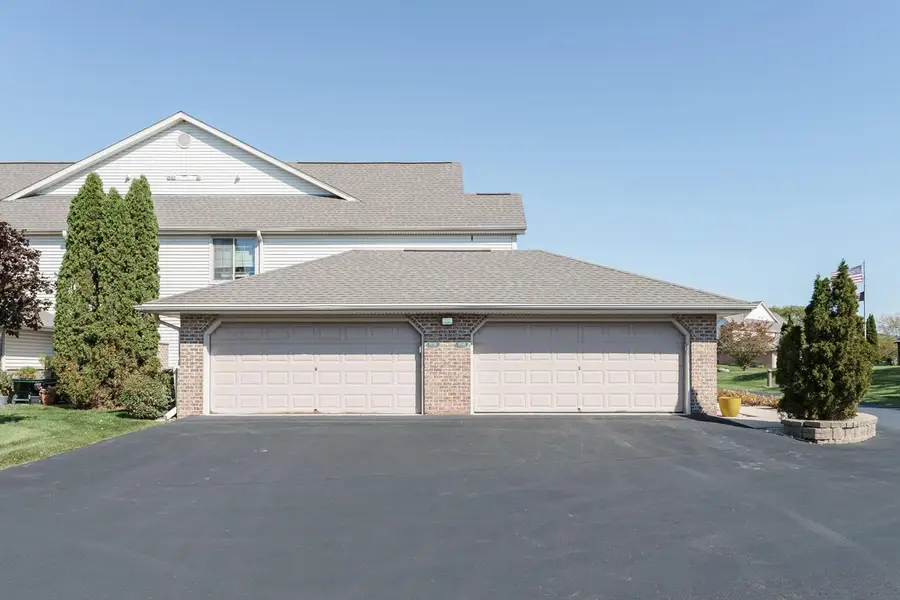 803 Cheyenne AVENUE #A, Grafton, WI 53024 - #3