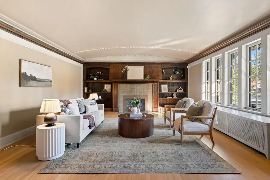 2508 E Beverly ROAD, Shorewood, WI 53211 - #3