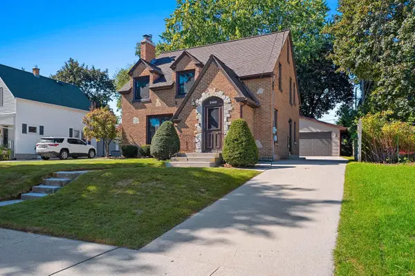 1036 N 17th STREET, Manitowoc, WI 54220