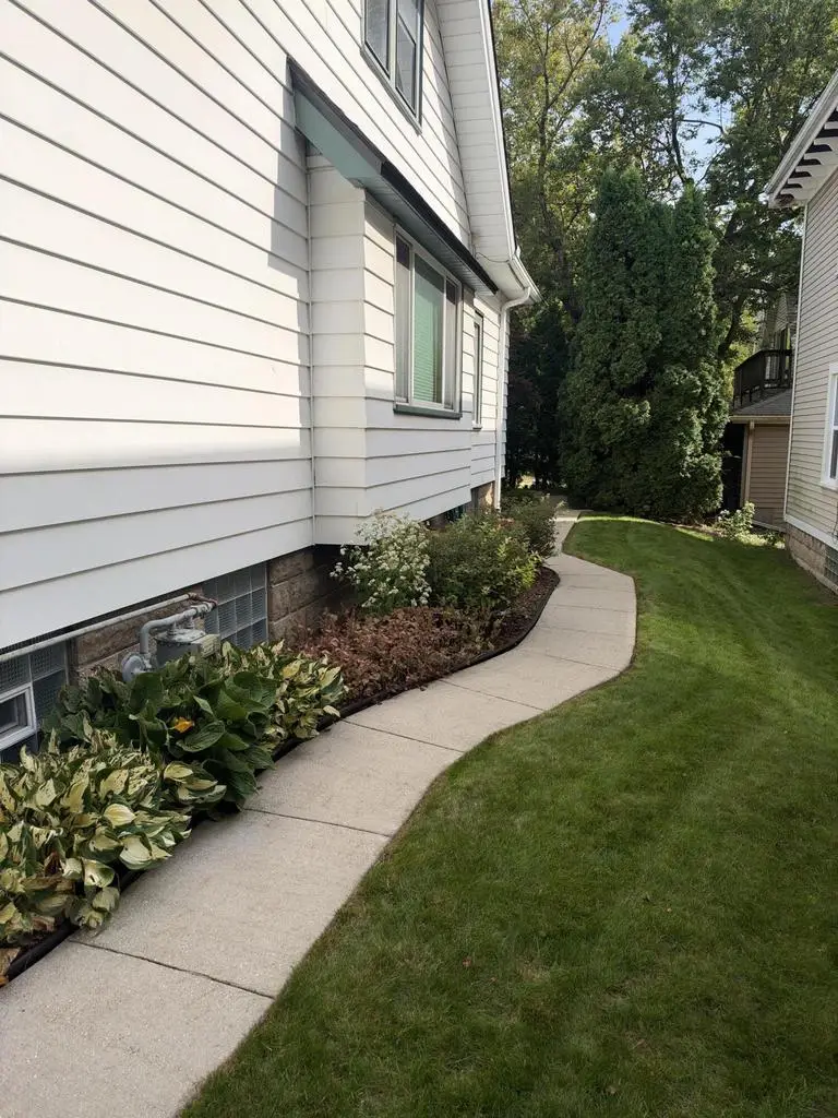 1613 E Pryor AVENUE, Milwaukee, WI 53207 - #3