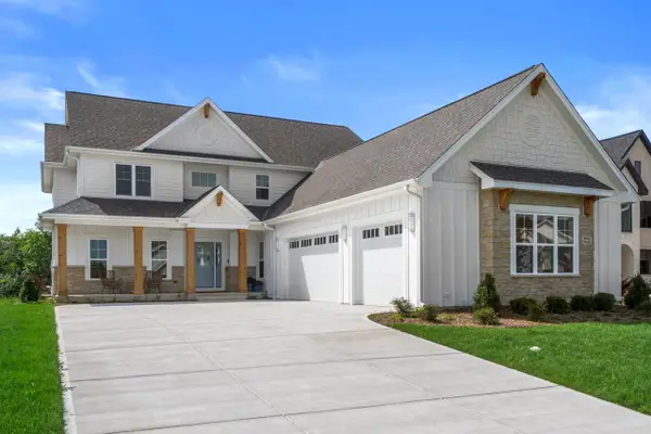 W184N5129 Sunrise LANE, Menomonee Falls, WI 53051