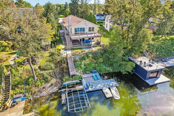 105 E Lake LANE, Colgate, WI 53017