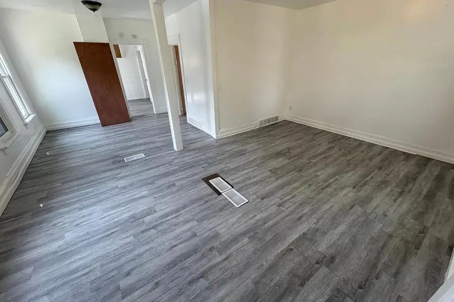 2915 W Vine STREET, Milwaukee, WI 53208 - #3