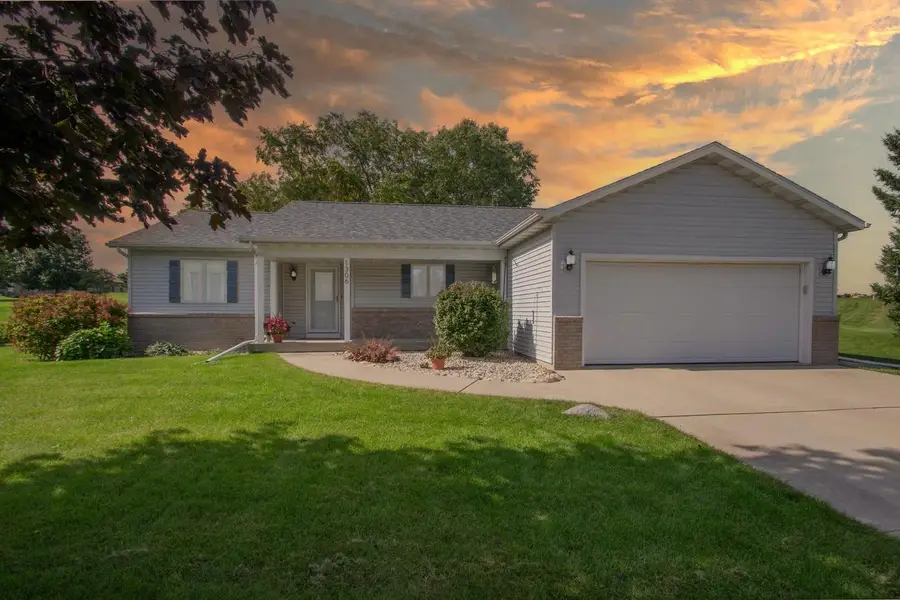 1306 Davies COURT, Watertown, WI 53098 - #2
