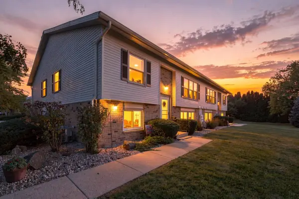 10248 W Parkedge CIRCLE, Franklin, WI 53132