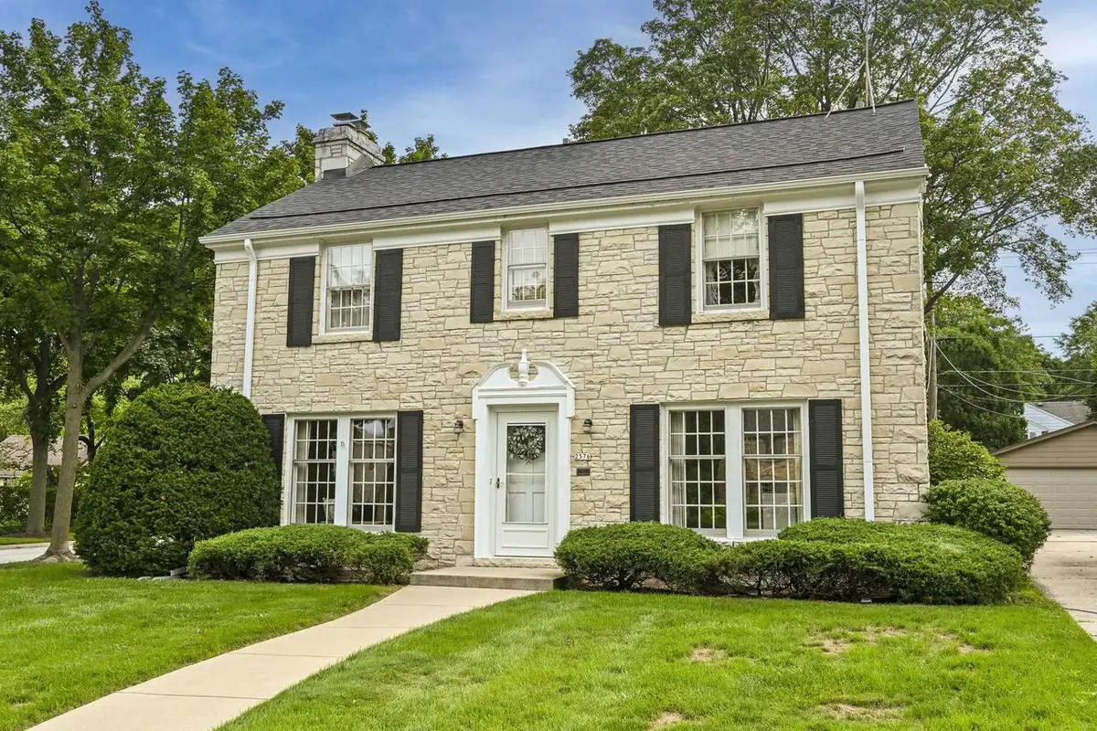 2576 Pasadena BOULEVARD, Wauwatosa, WI 53226 - #1