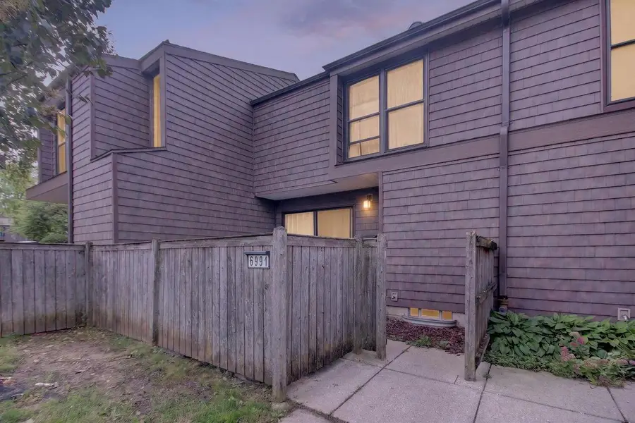 6991 W Glenbrook ROAD #2, Milwaukee, WI 53223 - #2
