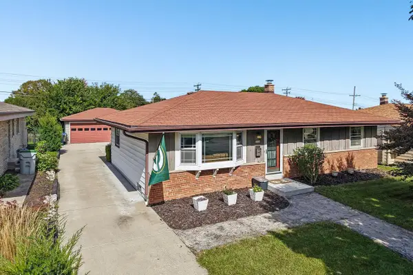 2434 W Edgerton AVENUE, Milwaukee, WI 53221