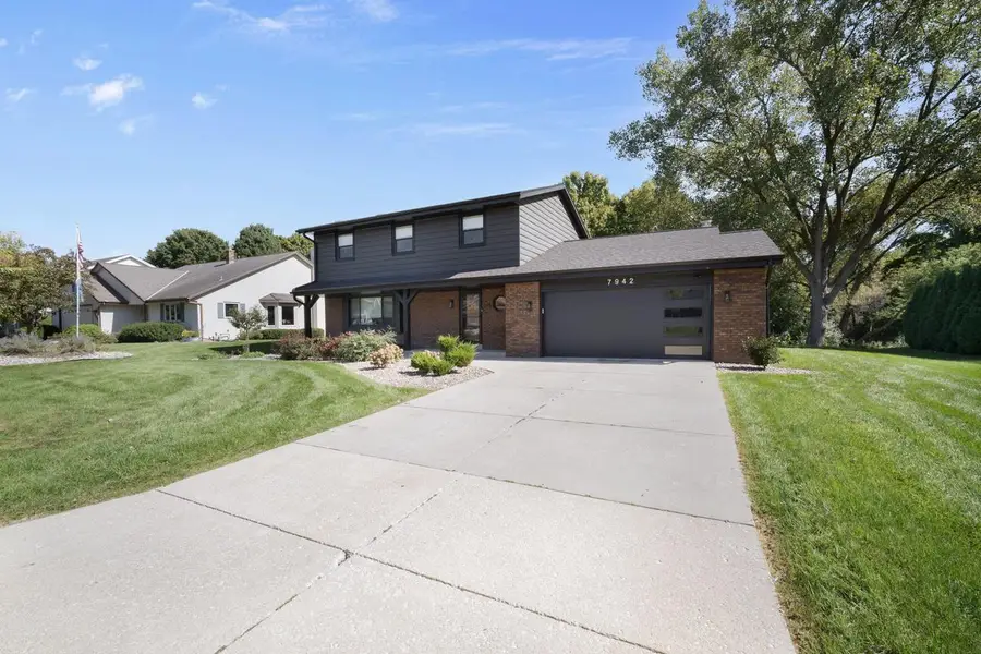 7942 S 66th STREET, Franklin, WI 53132 - #2
