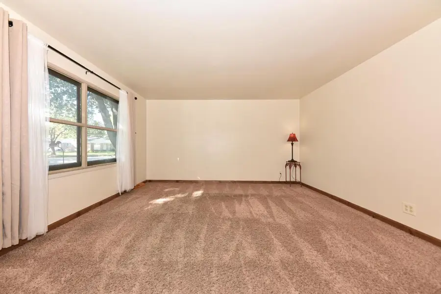 N40W6548 Jackson STREET, Cedarburg, WI 53012 - #3