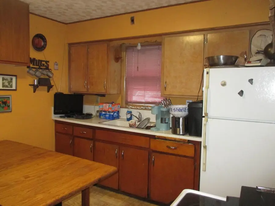 5506 W Rogers STREET, Milwaukee, WI 53219 - #3