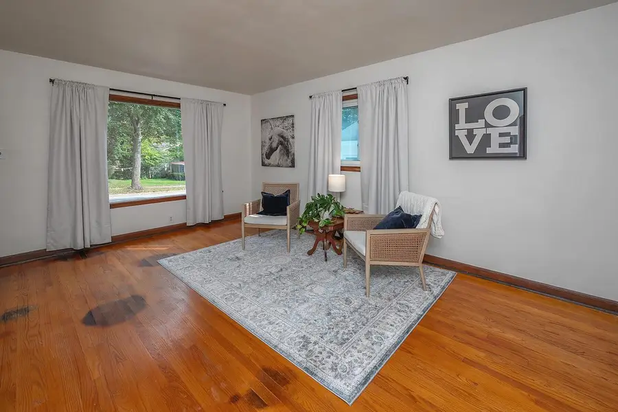 7519 W Clarke STREET, Wauwatosa, WI 53213 - #2
